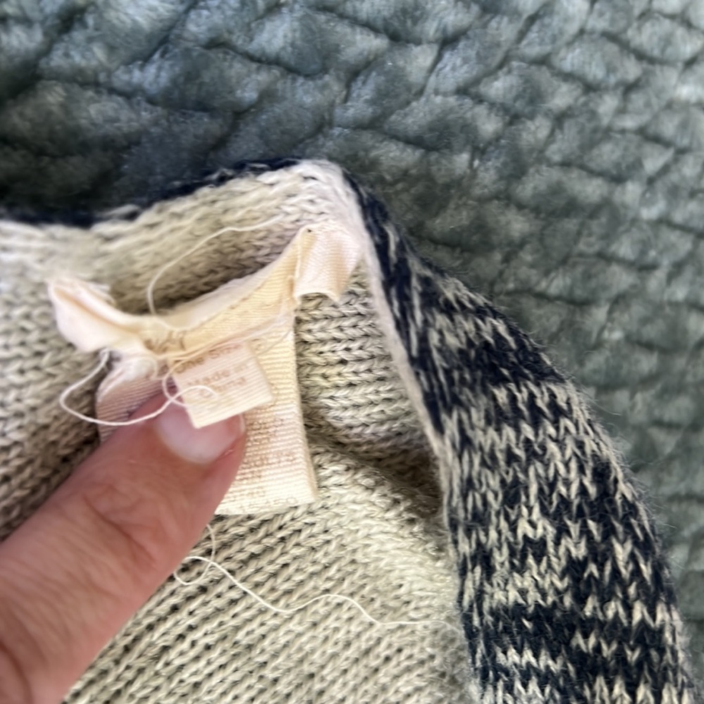 Aztec poncho - Picture 4 of 4